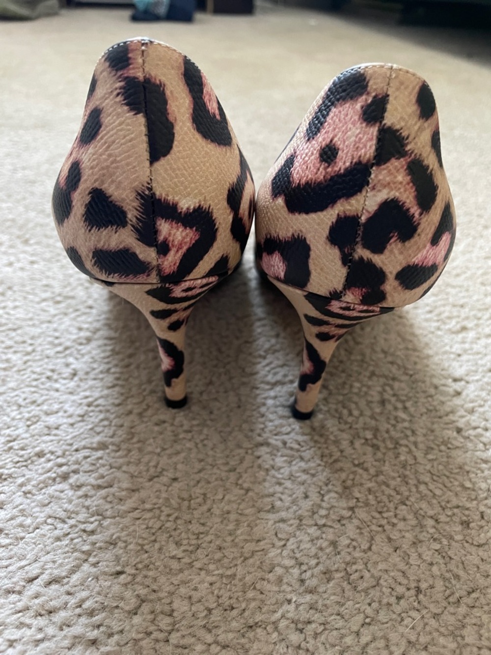 Givenchy Paris leopard print heels, size 36.5 or 6.5 US - Picture 4 of 7